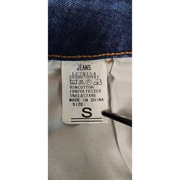 Women's Jeans Distressed Cuff Hem Shorts Jeans. Size Small - Picture 5 of 5